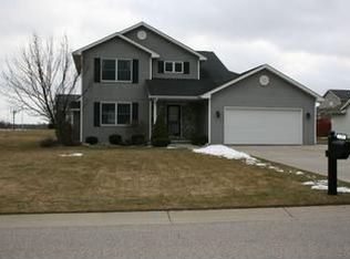 11305 August Ln, Freeland, MI 48623