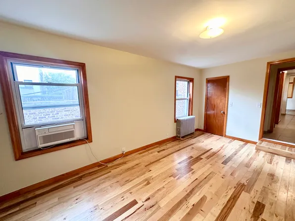 289 Columbia Street image 5 of 15