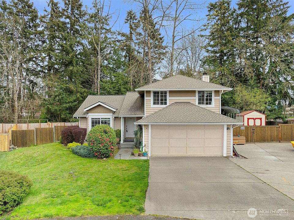 1st image of 16123 21st Avenue E