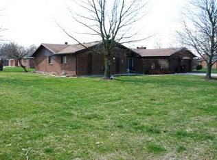 1520 Scottsdale Dr, Tipp City, OH 45371