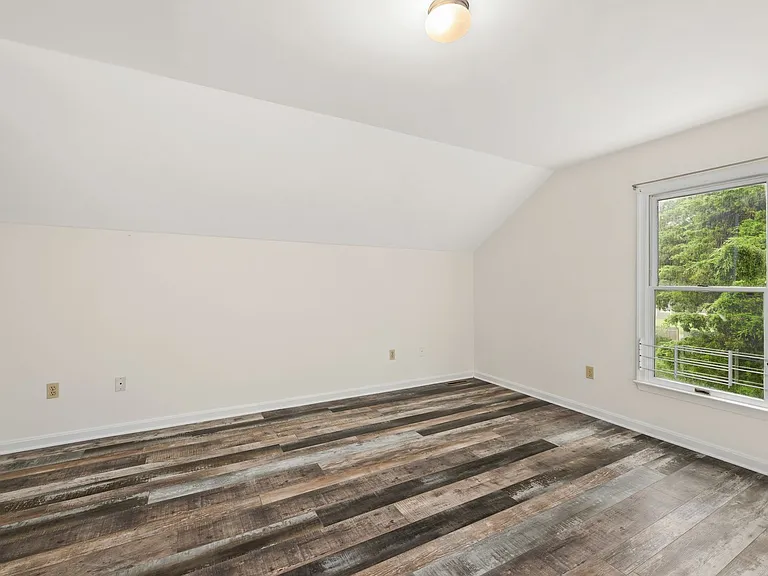 414 S Washington St — Photo 12