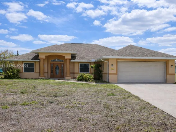 825 Costa Pl, Lehigh Acres, FL 33972