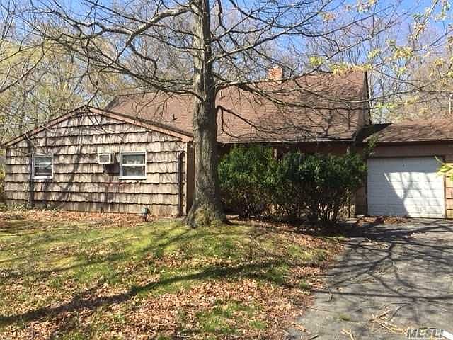 1st image of 26 Westcliff Dr