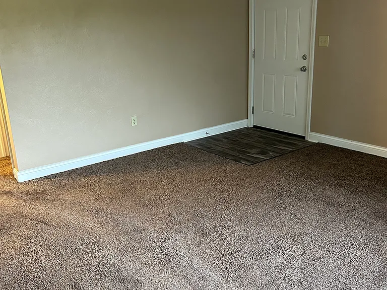 1023 Old Main St — Photo 17