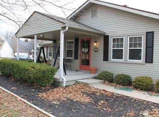 3711 Hulman St, Terre Haute, IN 47803