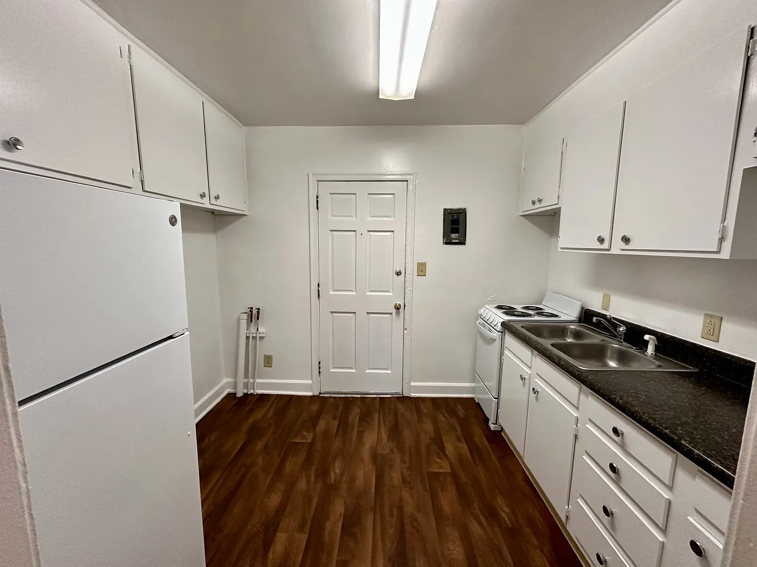 2 bed, 784 sqft, $1,450 — Photo 4