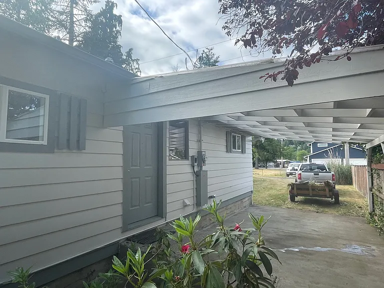 906 W Anderson St — Photo 6