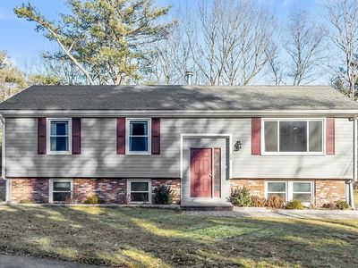 15 Hickory Hill Rd, Wakefield, MA, 01880