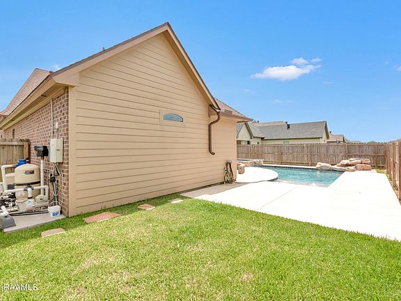 2nd image of 411 Misty Wind Dr