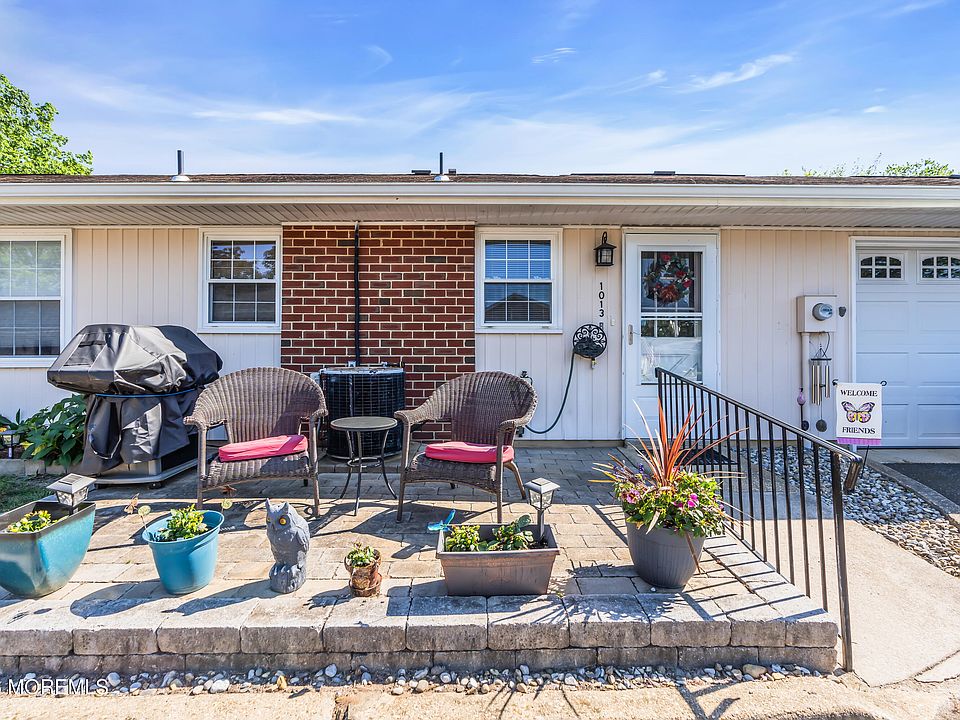 1st image of 1013B Aberdeen Drive