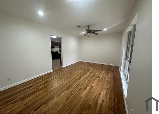 704 Clebud Dr — Photo 8