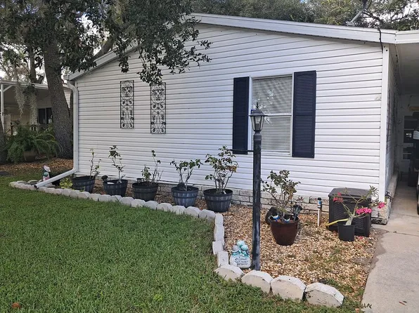 143 Landing Dr, Leesburg, FL 34748