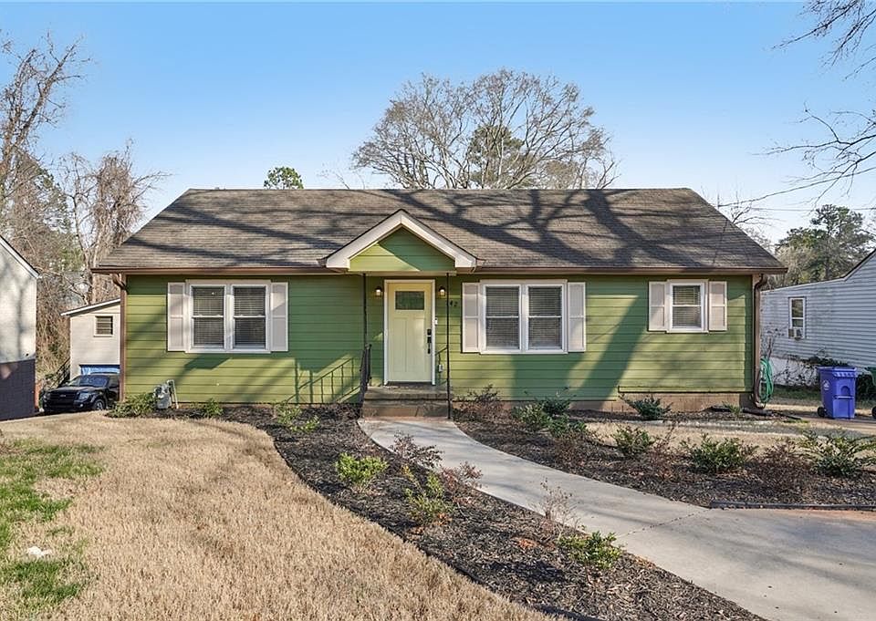 1st image of 742 Fayetteville Rd SE