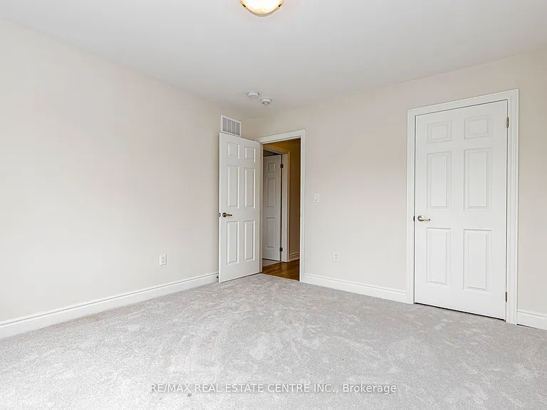 3 Marvin Ave — Photo 43