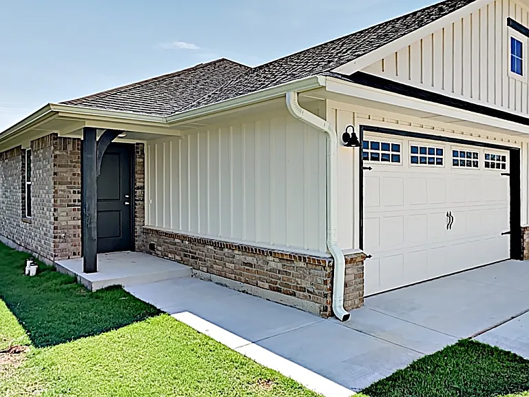 4920 Avion Ct — Photo 2