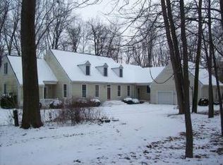 1548 Forest Hills Rd, Lincoln, IL 62656