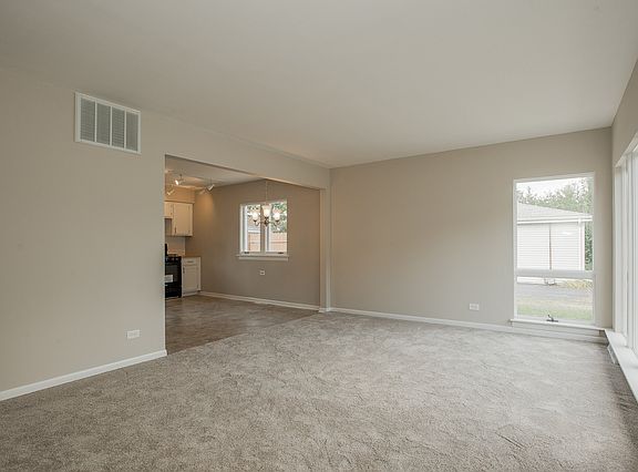 3rd image of 742 N Bierman Ave