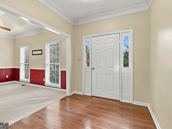 4th image of 255 Weeping Willow Way