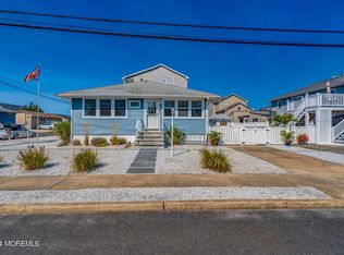 400 Coral Gables Dr, Lavallette, NJ 08735
