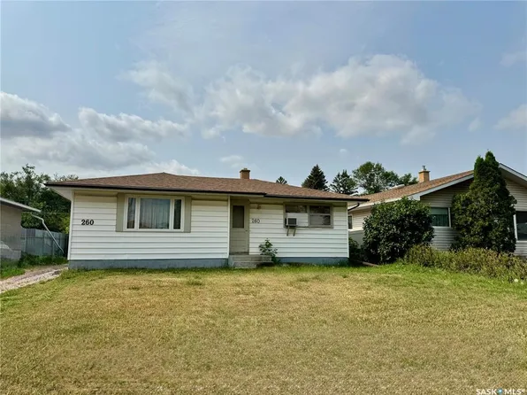 260 Angus STREET, Regina, SK S4R 3K4