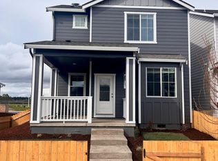 1297 Parkside Ave, Woodburn, OR