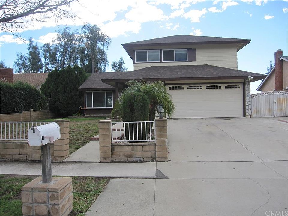 1st image of 10271 Bristol Dr