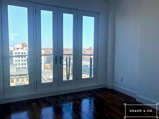 Rented by Grand & Co. | media 37