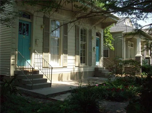 7625 Hampson St, New Orleans, LA 70118