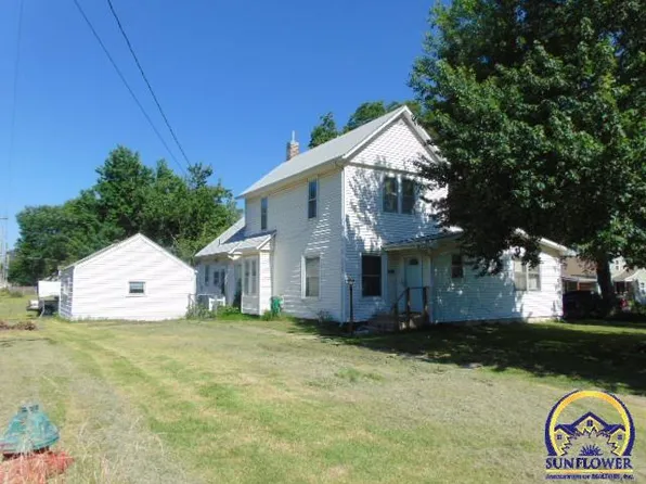 2001 NE Monroe St, Topeka, KS 66608