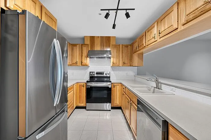 1140 Alki Ave SW #204 — Photo 10