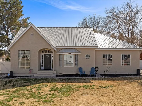 1951 Jim Haworth Ct, Logandale, NV 89021