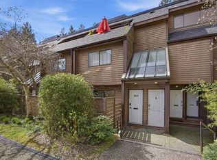 3321 Mountain Hwy, North Vancouver, BC V7K 2H4