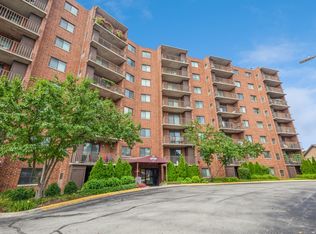 1 Bloomingdale Pl APT 306, Bloomingdale, IL 60108