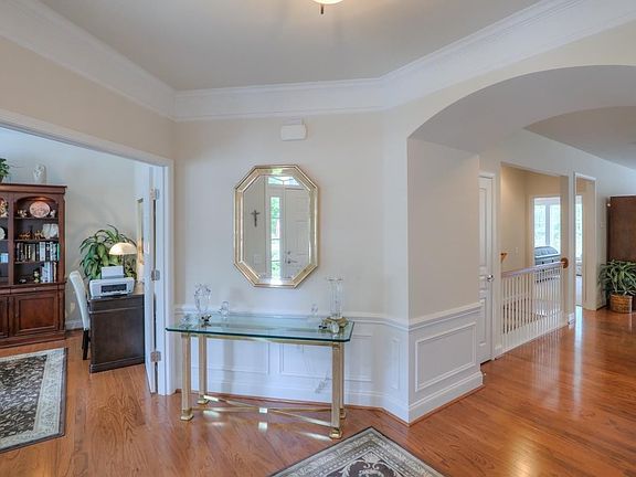2nd image of 289 Antebellum Ln