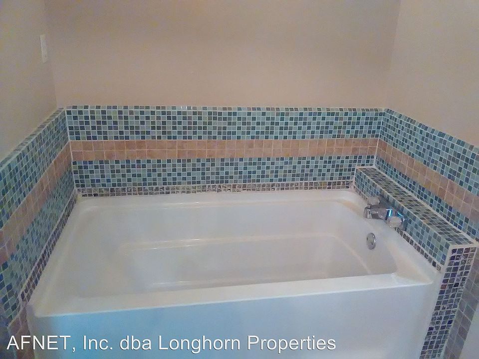 1st image of 3201 Pecan Cove Dr