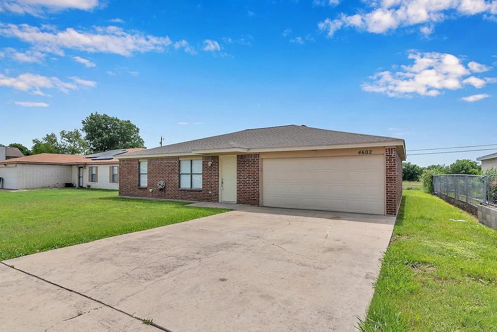 4602 Ronald Dr — Photo 3