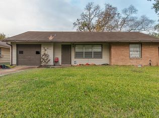 8627 Anacortes St, Houston, TX 77061