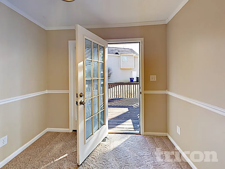 6405 Cardiff Ln — Photo 26