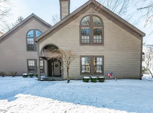 1323 Red Tail Hawk Ct UNIT 1, Youngstown, OH 44512