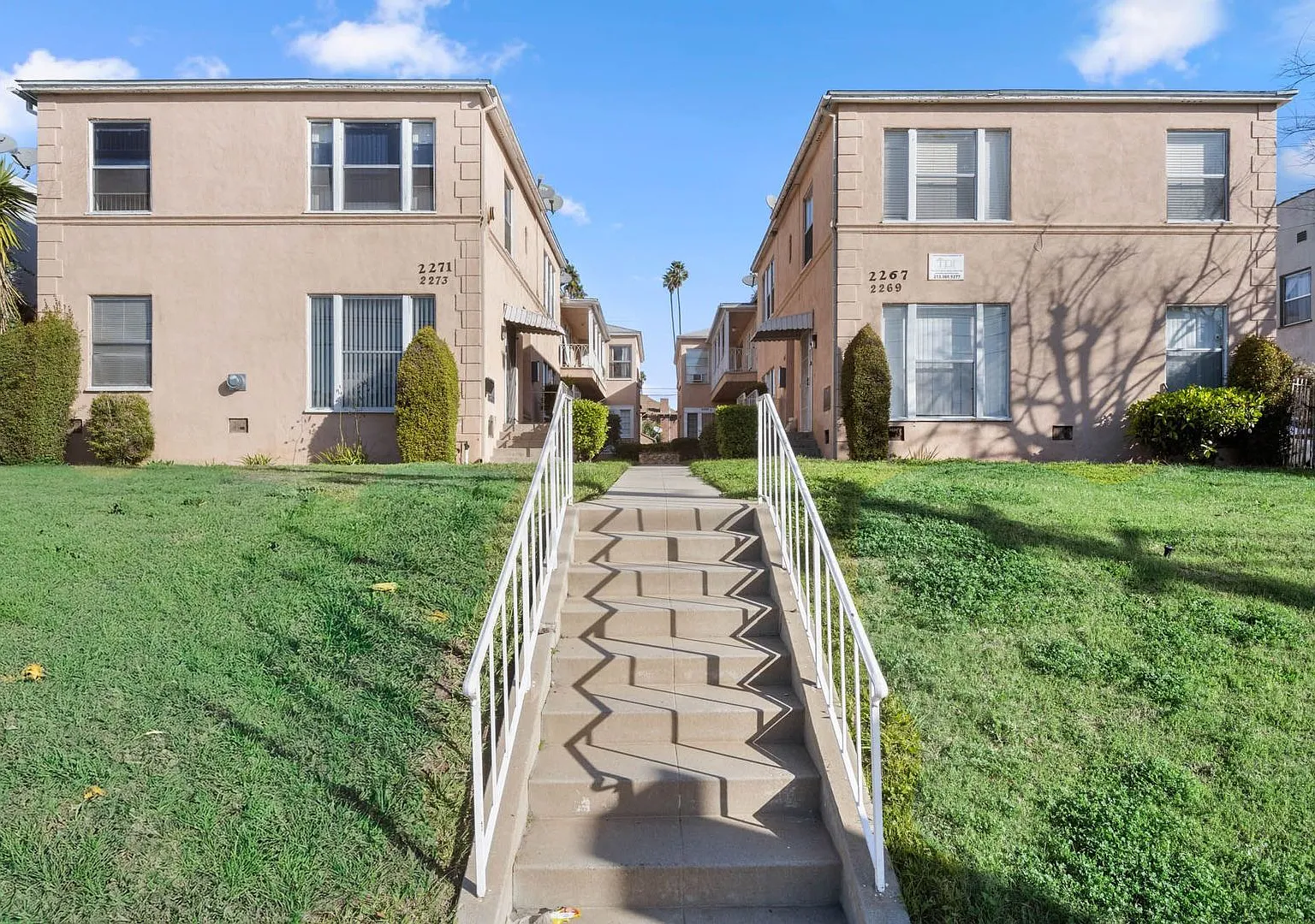 2267 W Adams Blvd. — Photo 1