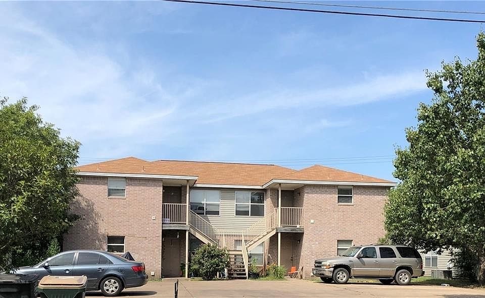 1st image of 2222 Katy Ln APT C