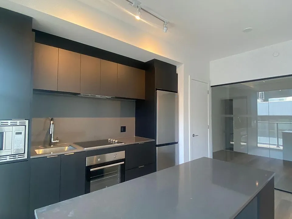 1 Jarvis St E #1518