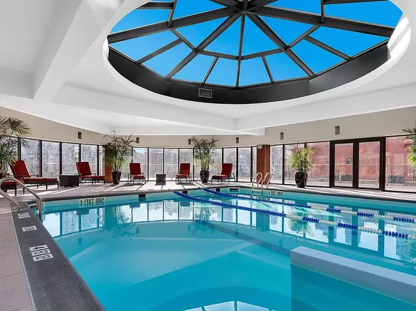 330 East 38th Street image 11 of 17