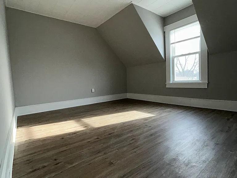 359 Belmont St #3 — Photo 30
