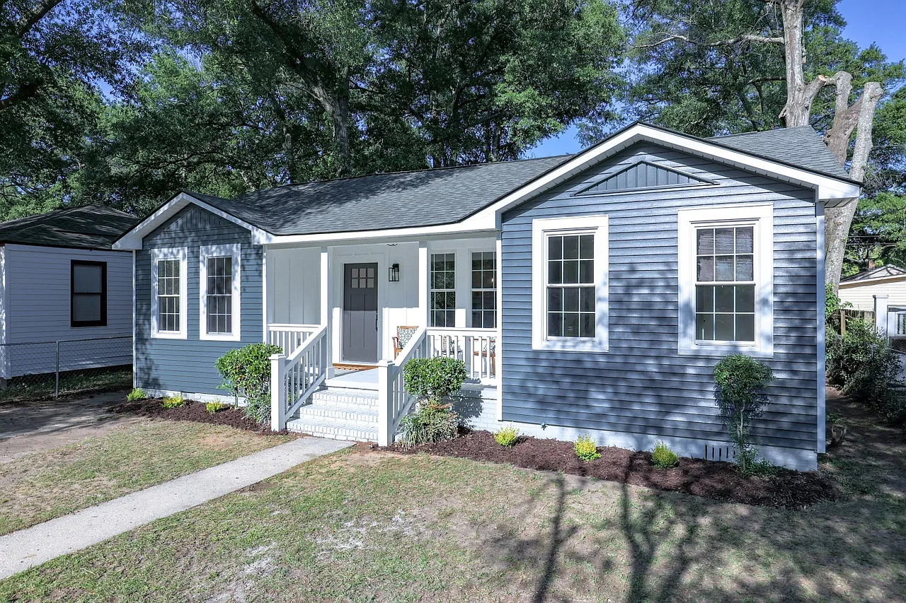 3 bed, 1085 sqft, $2,900 — Photo 2