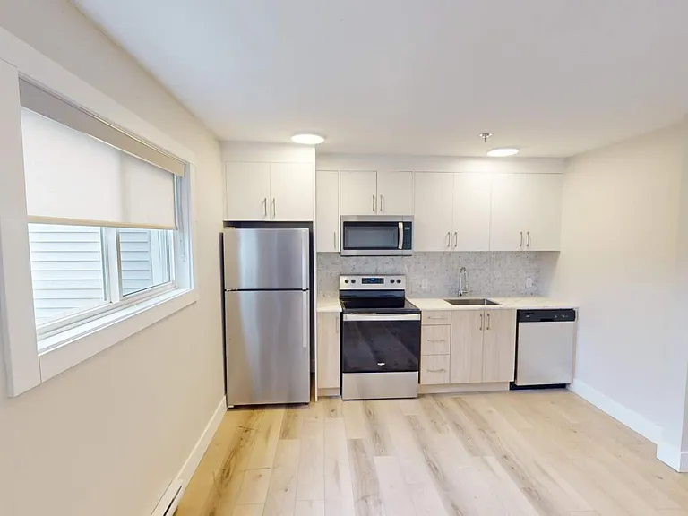 6140 Lady Hammond Rd #302 — Photo 4