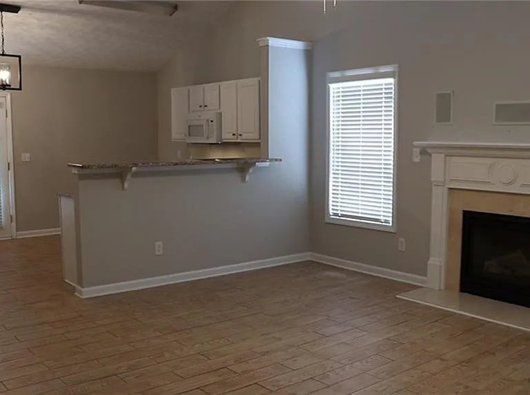 1091 Pine Acre Dr — Photo 6