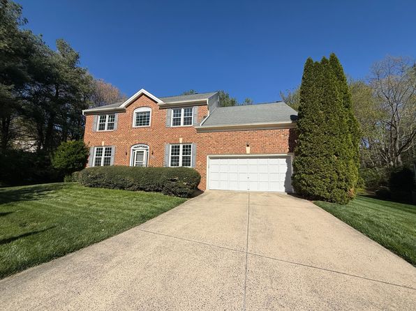 10004 Manor Pl
