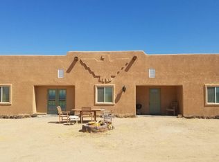 17981 S Gene Autry Rd, Yucca, AZ 86438
