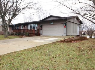 68 Briarcliff Ln, Bourbonnais, IL 60914